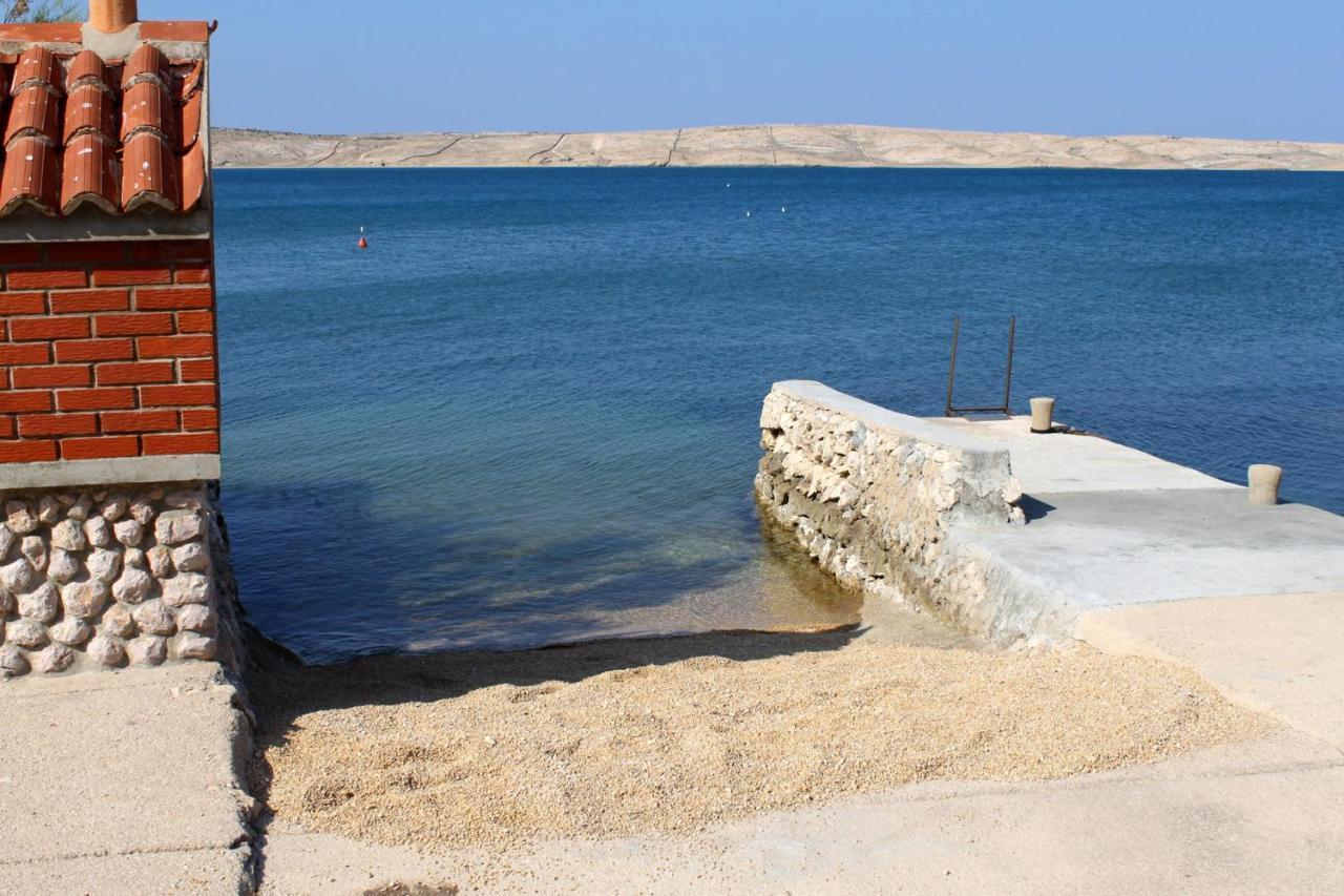 Apartments By The Sea Kustici, Pag - 6335 Zubovici Bagian luar foto