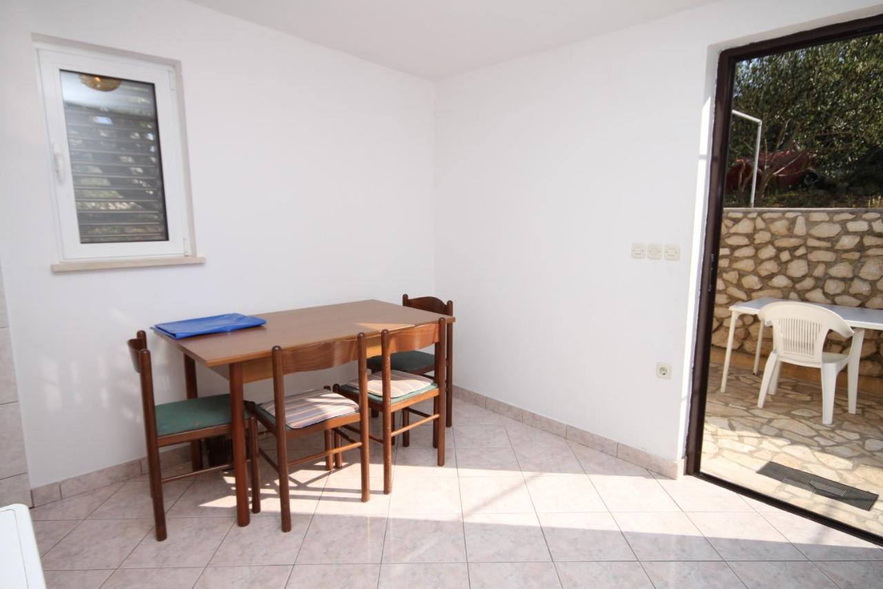 Apartments By The Sea Kustici, Pag - 6335 Zubovici Bagian luar foto