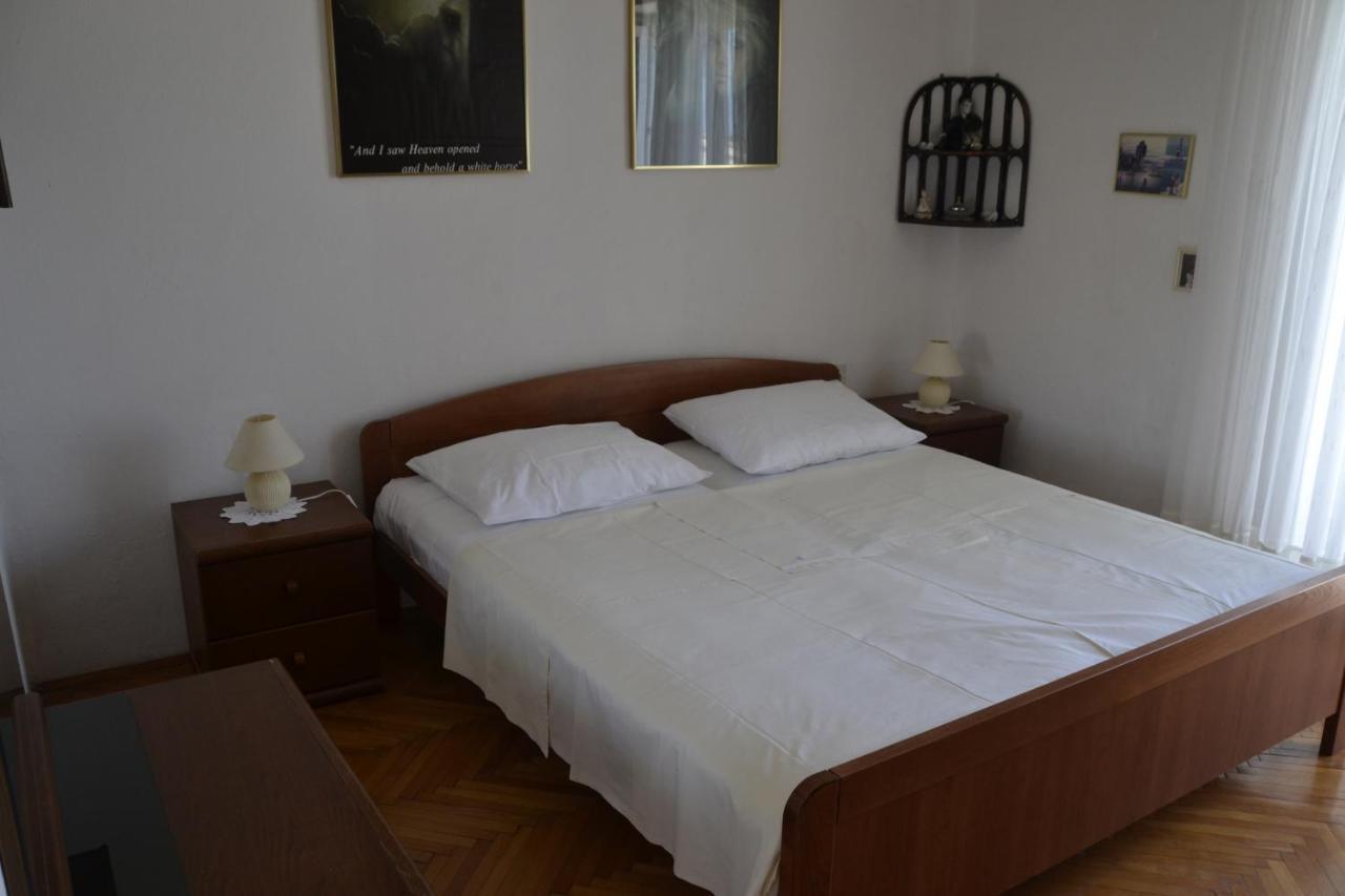 Apartments By The Sea Kustici, Pag - 6335 Zubovici Bagian luar foto